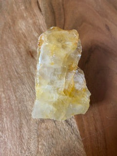Yellow Quartz Slab – Harmony, Knowledge, & Healing