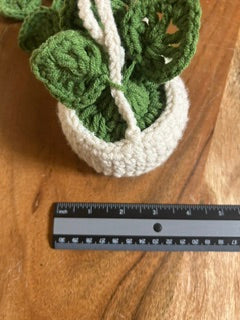 Crochet Hanging Plant - Large Green Leaves