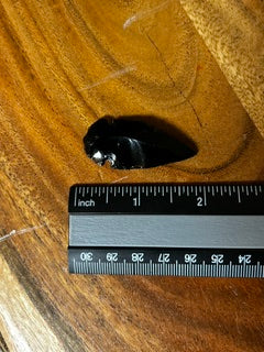 Carved Obsidian Arrowhead – Power, Awakening, & Intuition