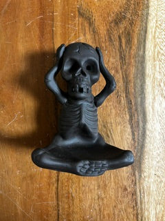 Black Skull Backflow Incense Holder